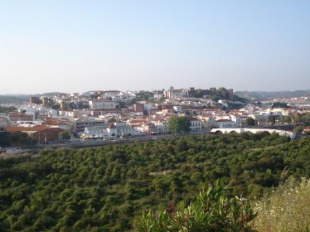 Silves, oude hoofdstad van de Algarve tijdens de Moorse bezetting.